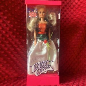 Fashion Corner vintage fashion doll Barbie clone
